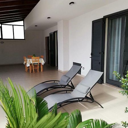 Appartamento Gambero Beach Santa Teresa Di Riva Luaran gambar