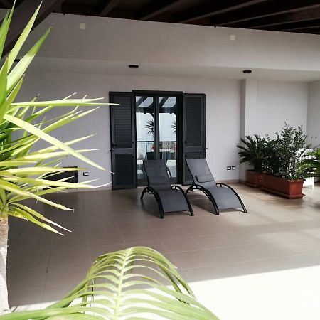 Appartamento Gambero Beach Santa Teresa Di Riva Luaran gambar