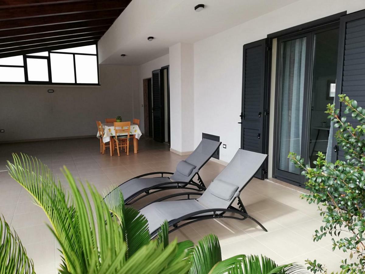 Appartamento Gambero Beach Santa Teresa Di Riva Luaran gambar