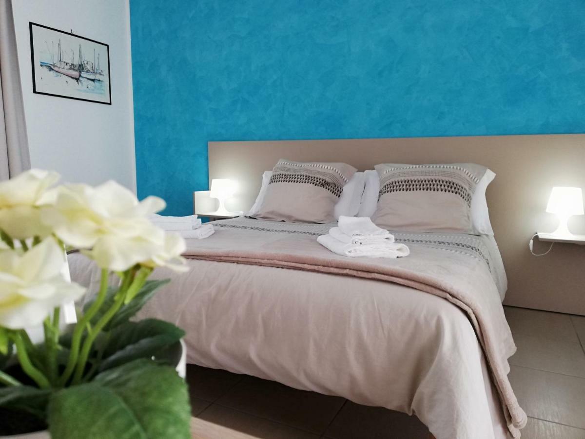 Appartamento Gambero Beach Santa Teresa Di Riva Luaran gambar
