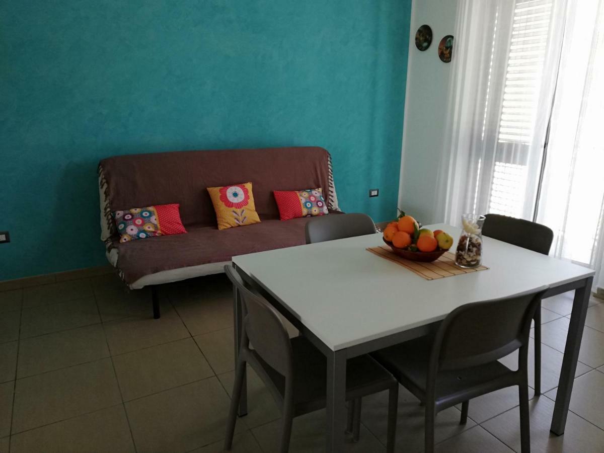 Appartamento Gambero Beach Santa Teresa Di Riva Luaran gambar